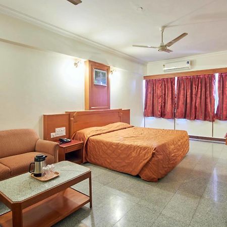 Hotel Chalukya Bangalore Buitenkant foto